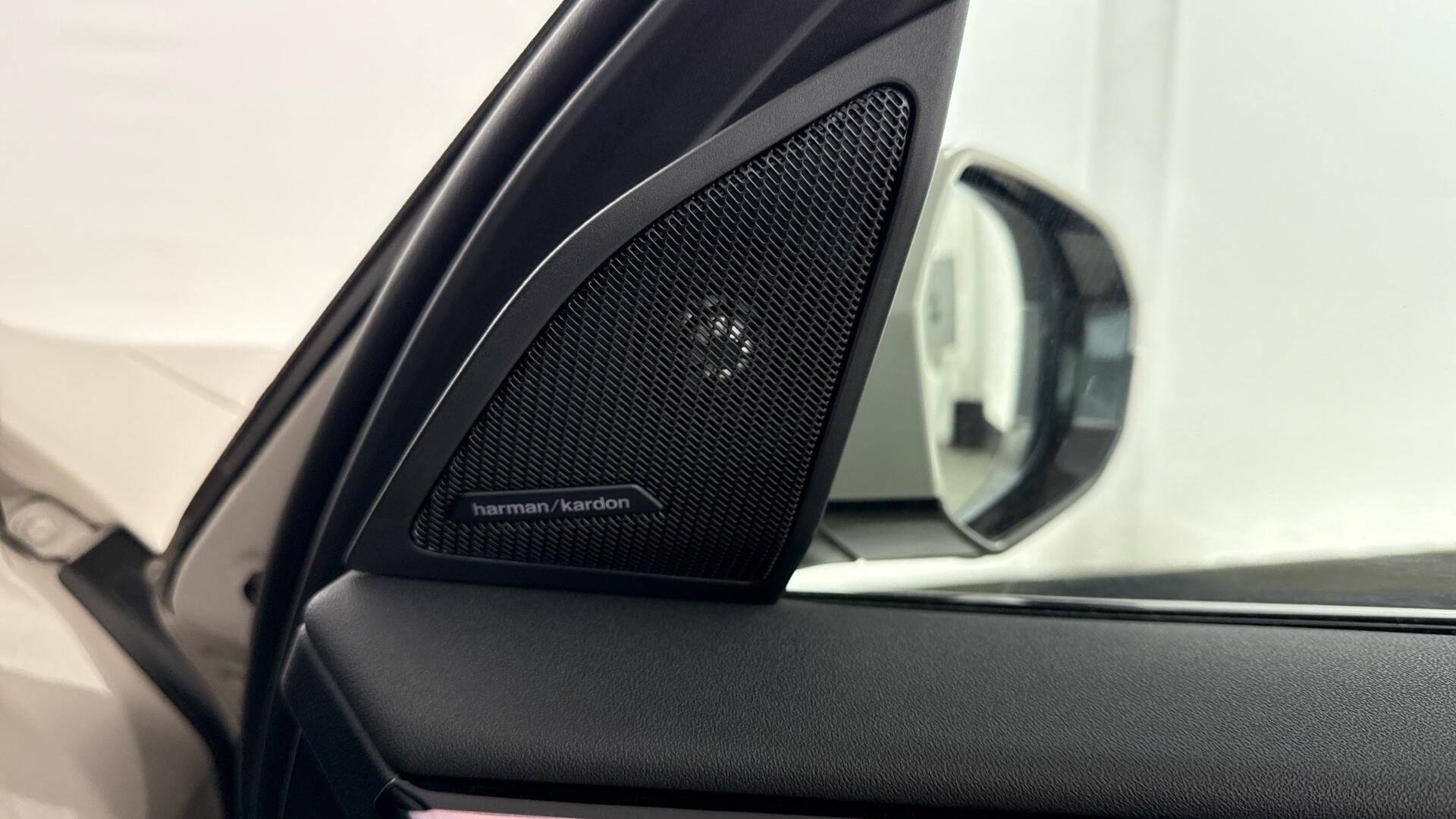 BMW X3 view 20