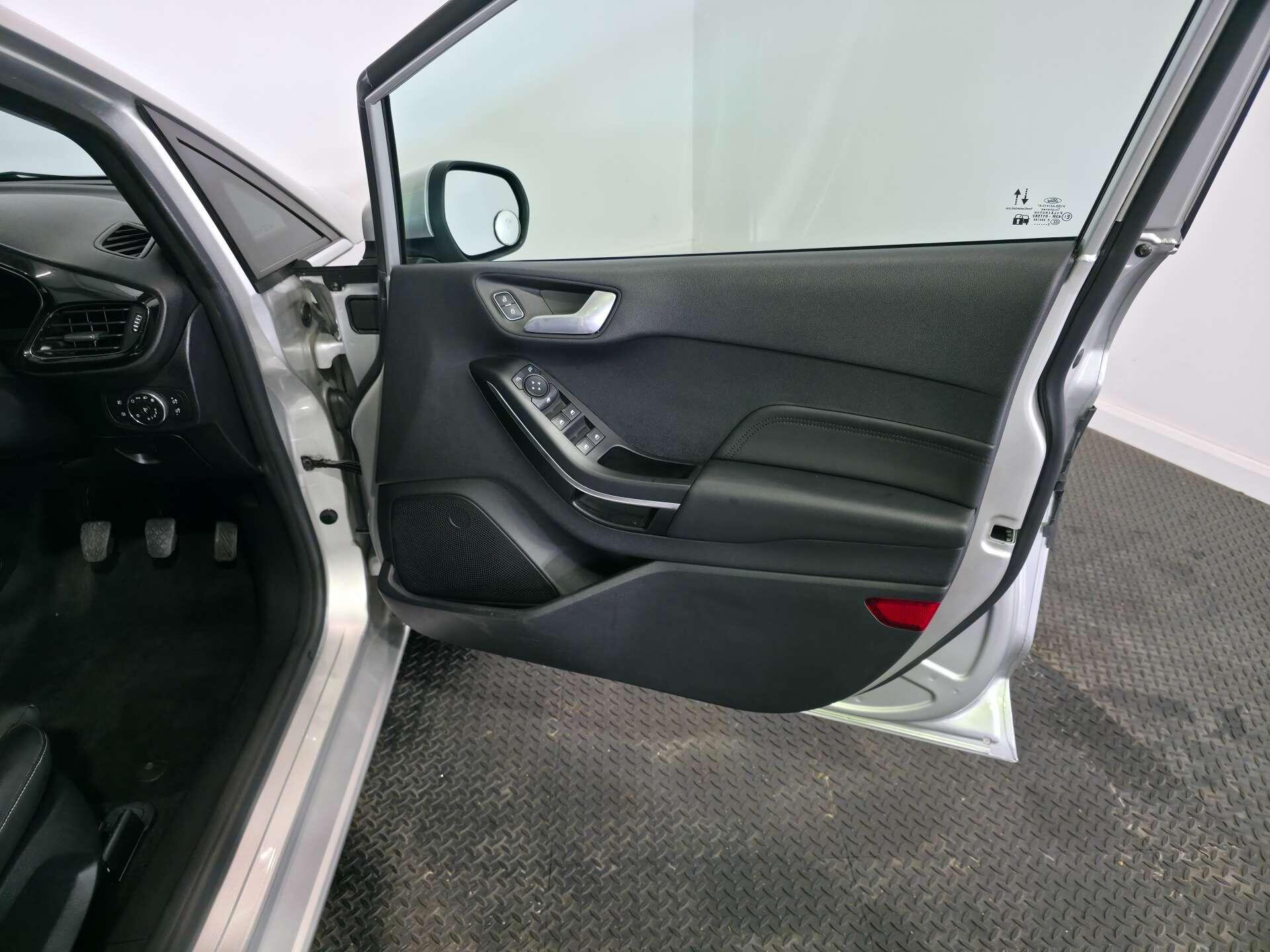 Ford Fiesta view 20