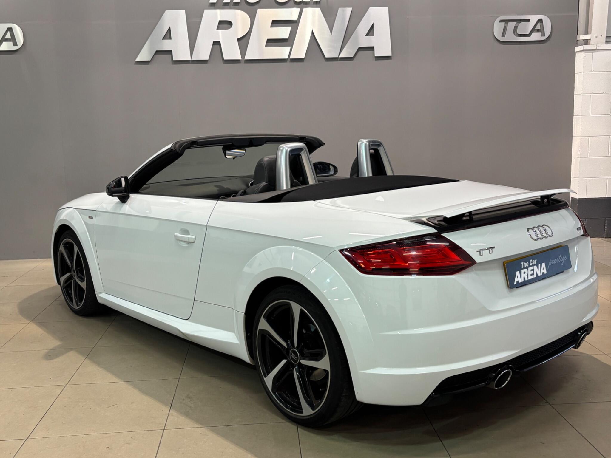 Audi TT view 20