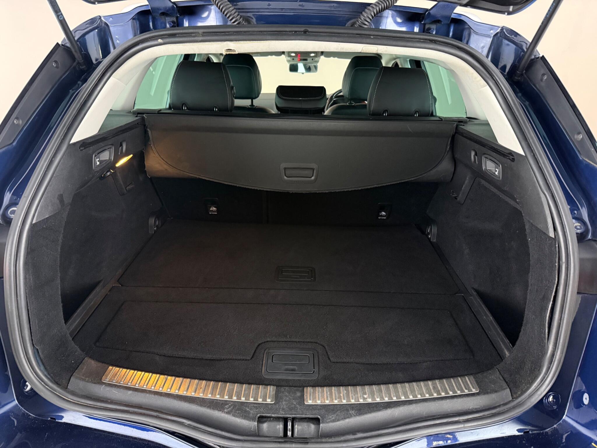 Renault Megane view 10
