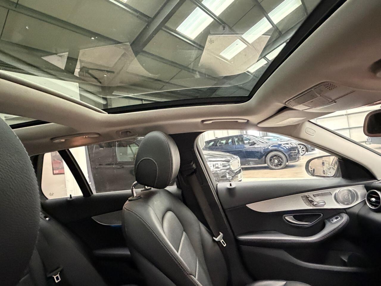 Mercedes-Benz C Class view 25