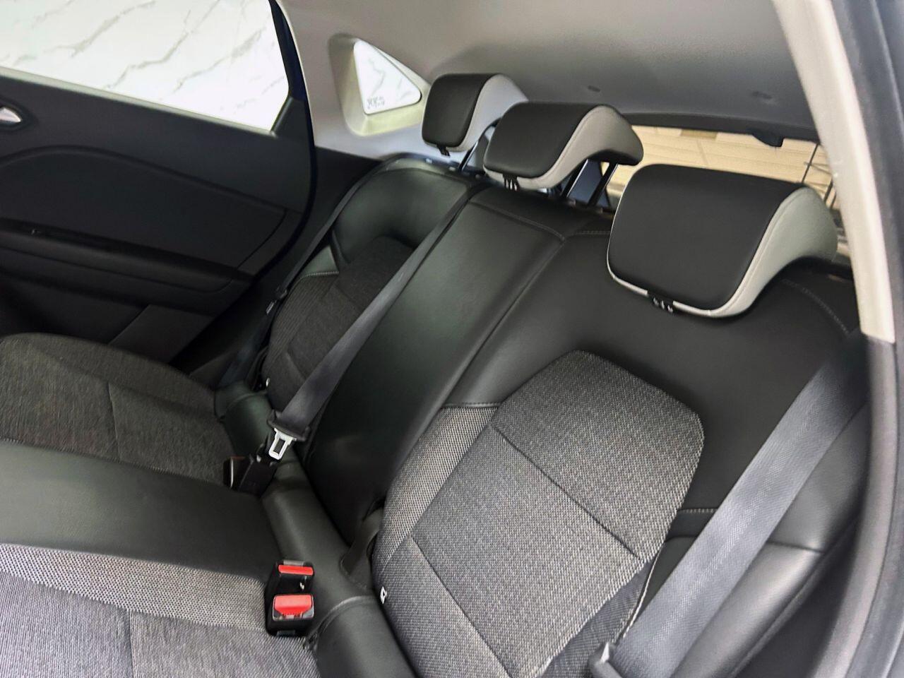 Renault Captur view 21