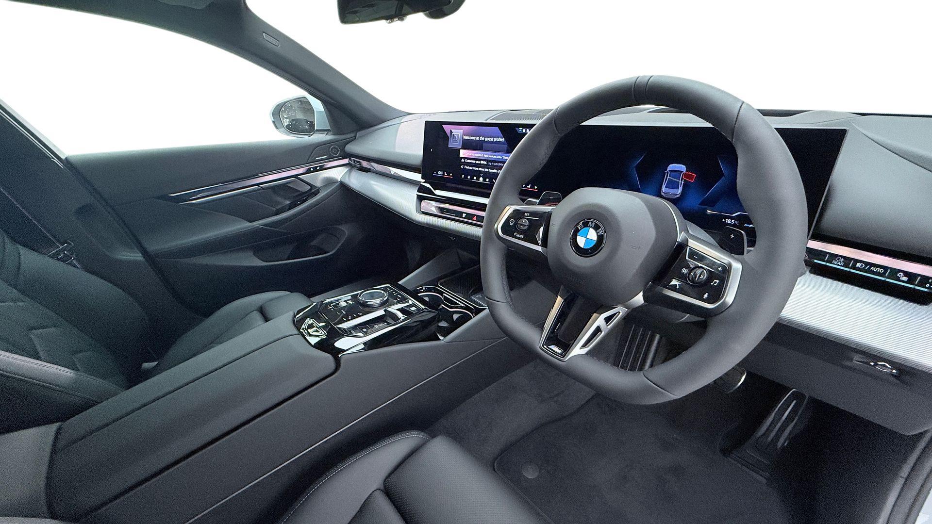 BMW 5 Series view 6