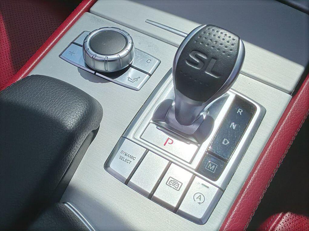 Mercedes-Benz SL view 19