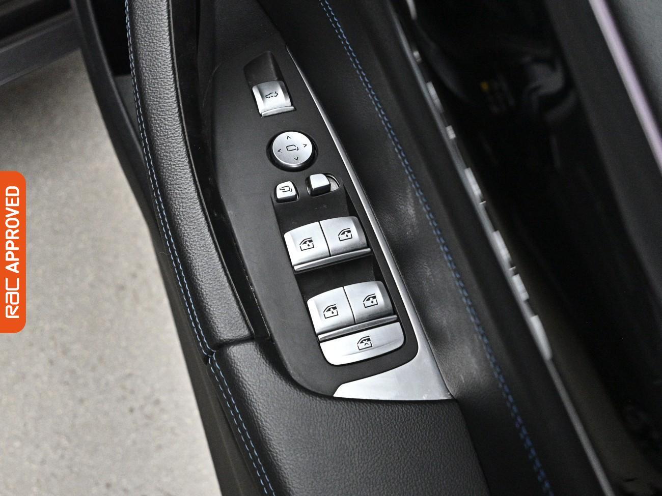 BMW Ix3 view 25