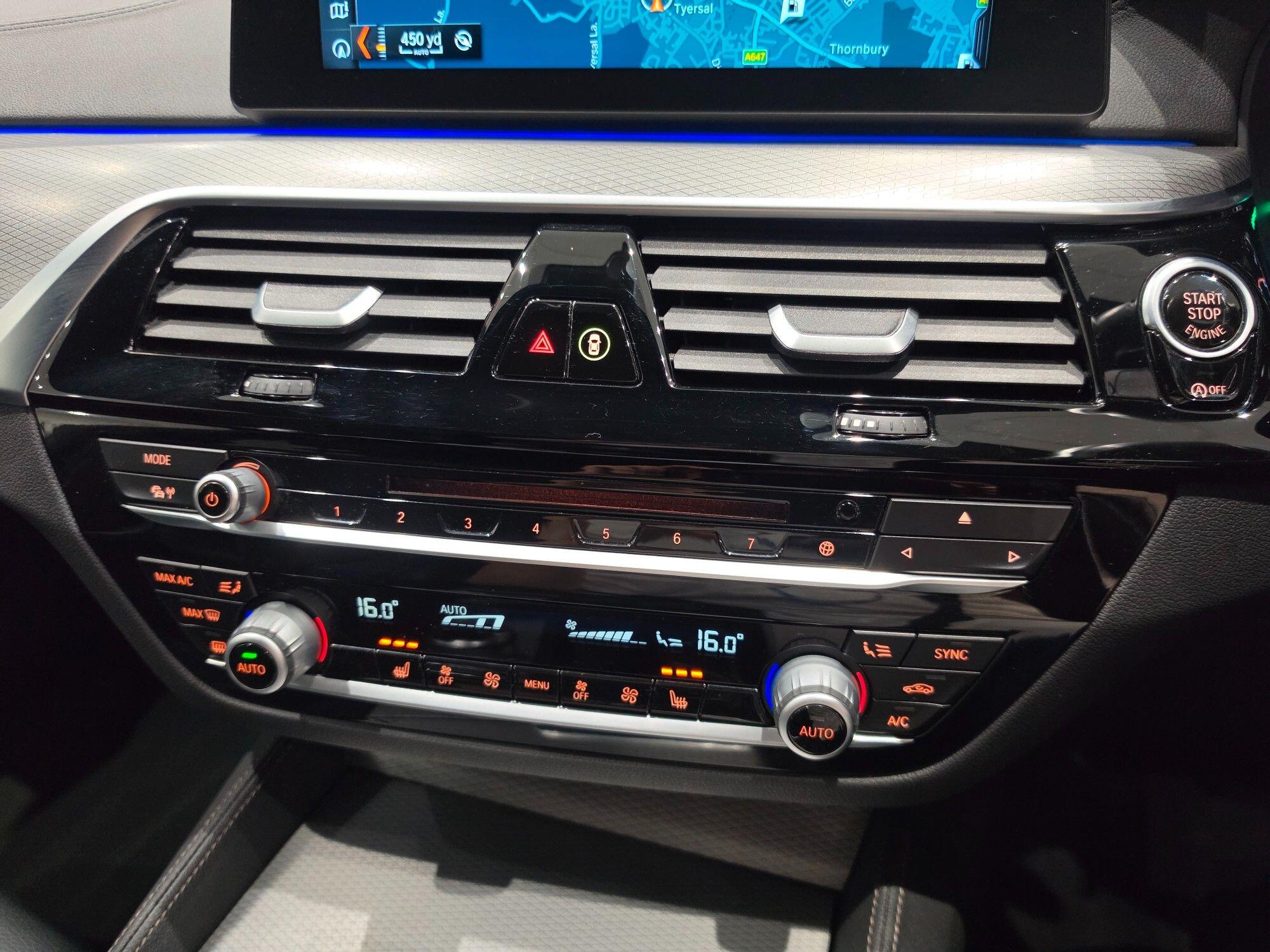 BMW 5 Series view 96