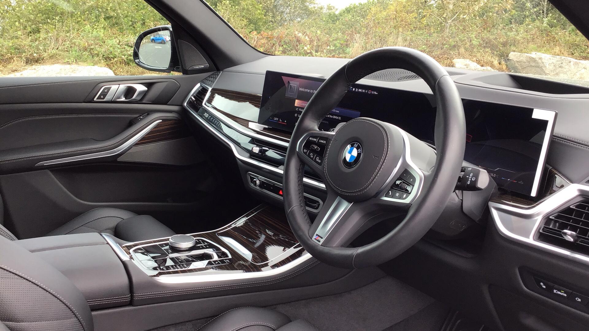 BMW X5 view 6