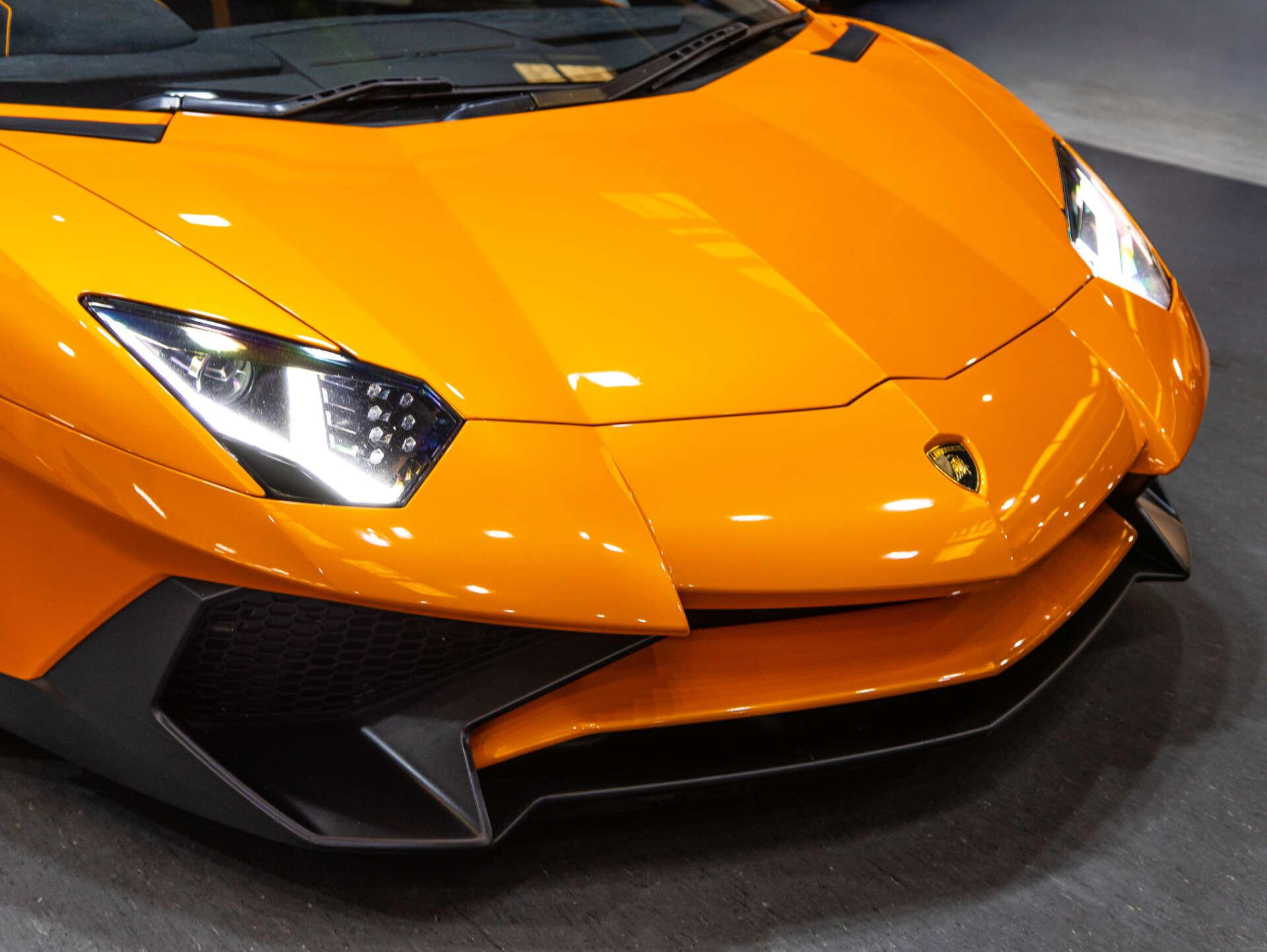 Lamborghini Aventador view 64