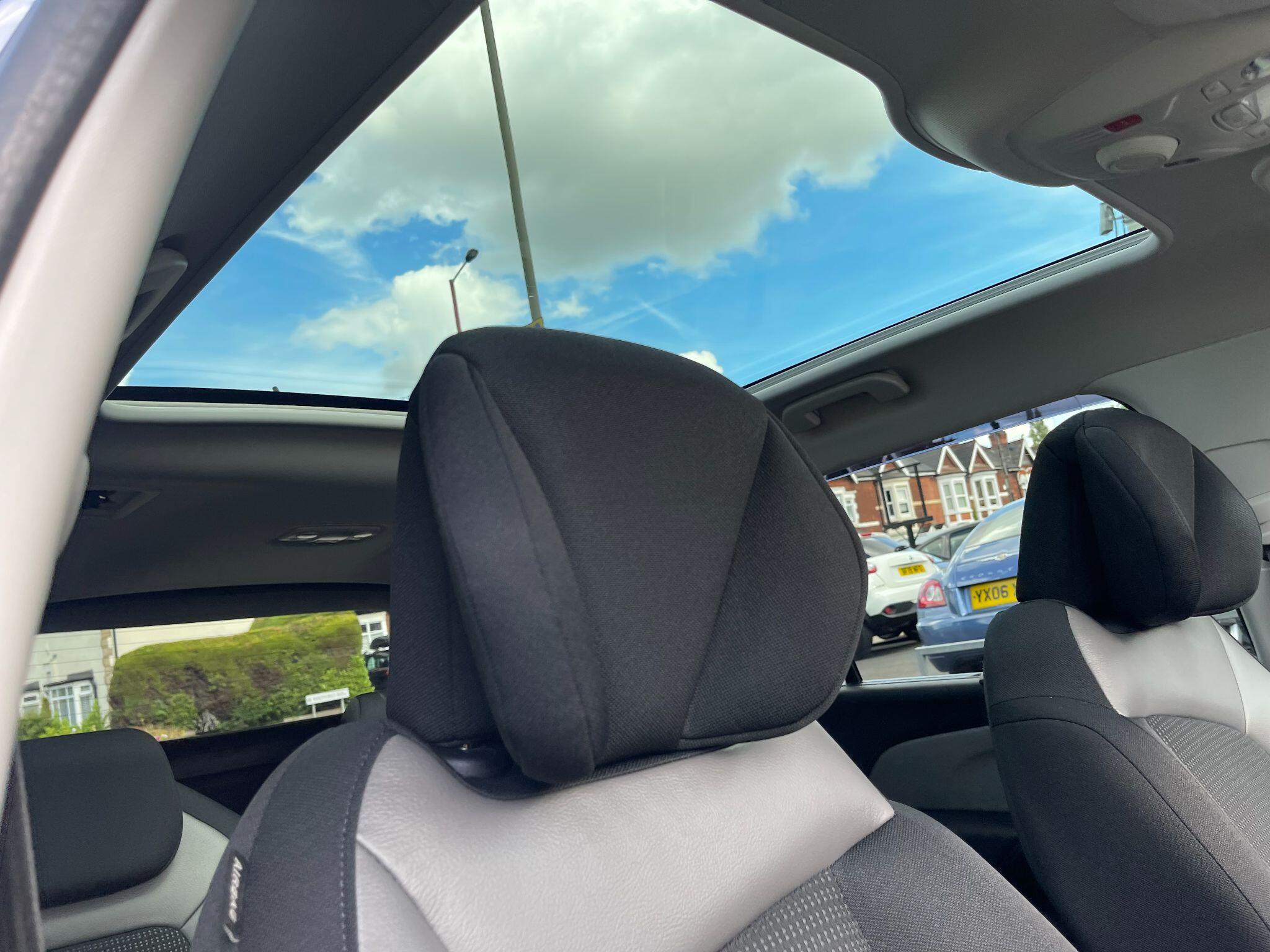Citroen Grand C4 Spacetourer view 26