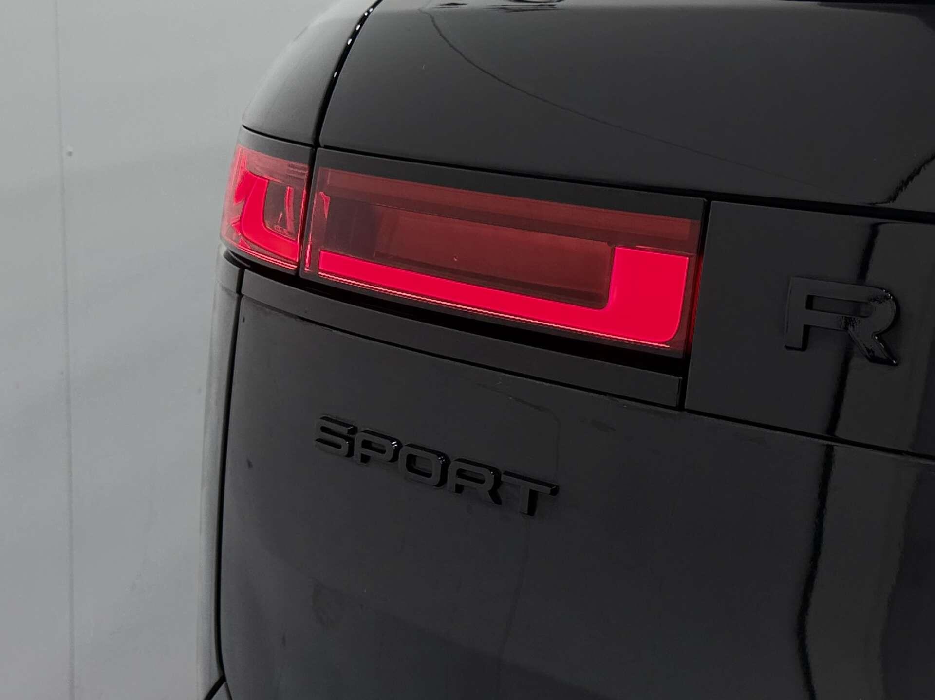 Land Rover Range Rover Sport view 26