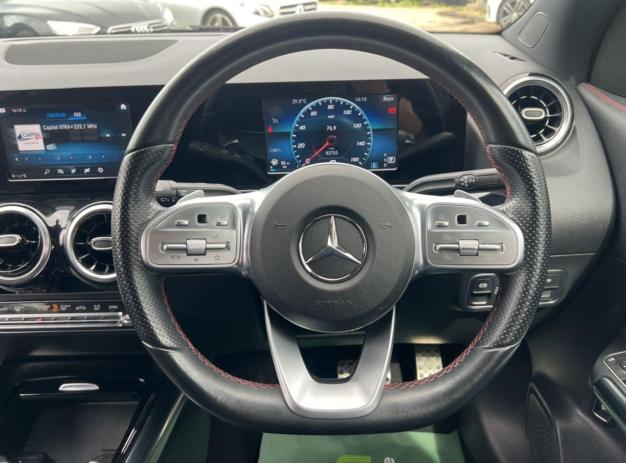 Mercedes-Benz Gla view 48