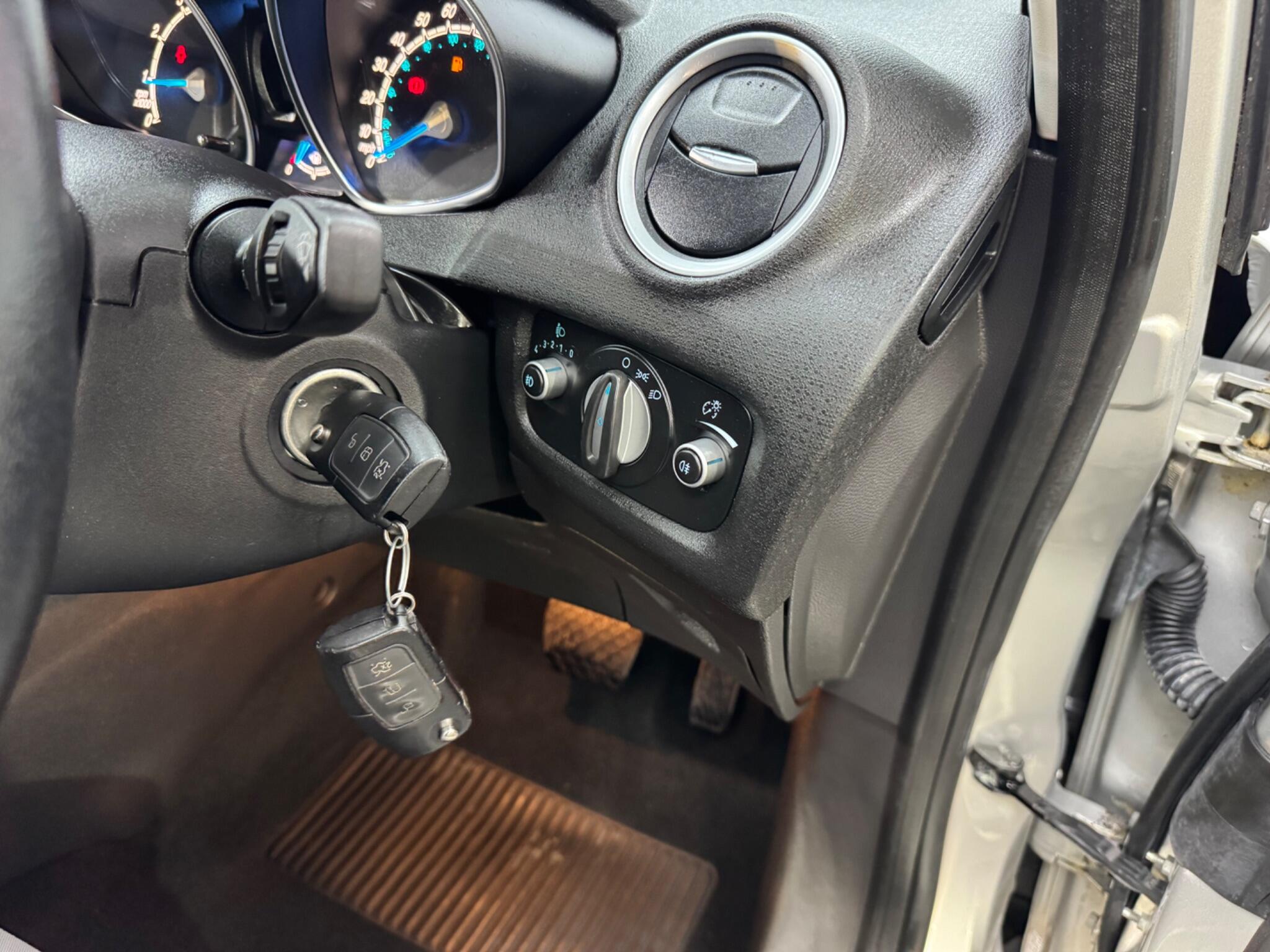 Ford Fiesta view 27