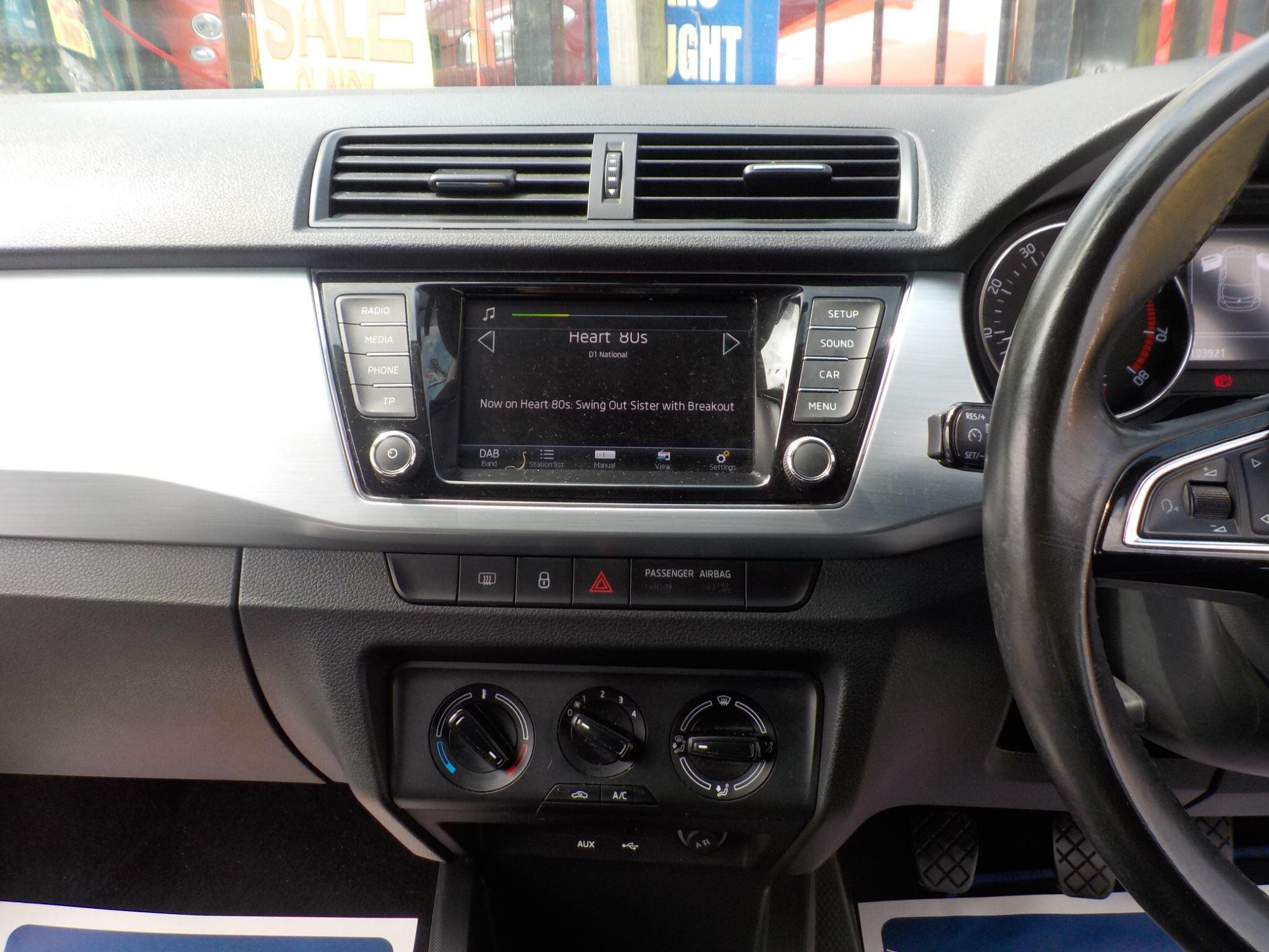 Skoda Fabia 1.0 Colour Edition Euro 6 (s/s) 5dr