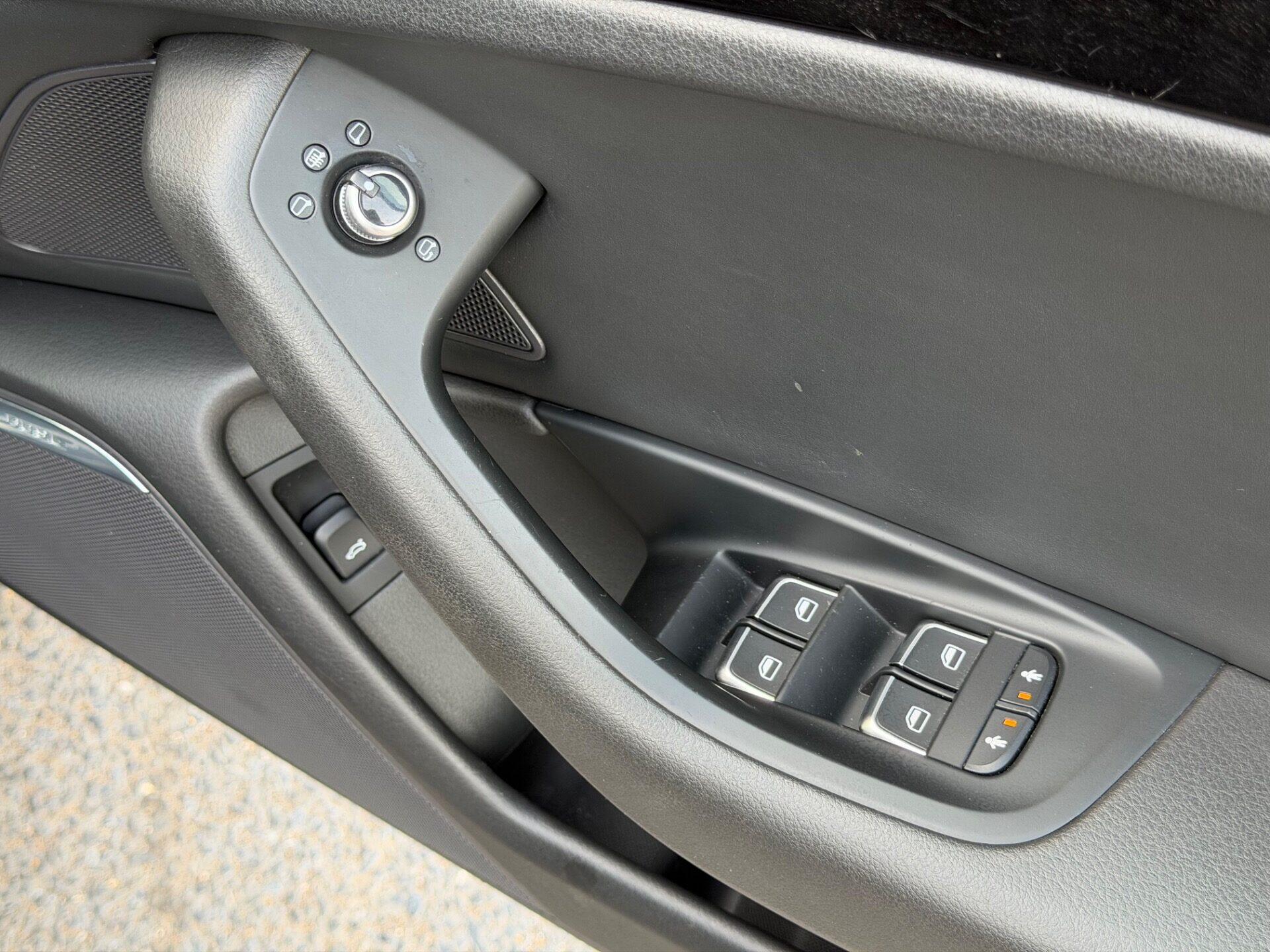 Audi A6 view 37