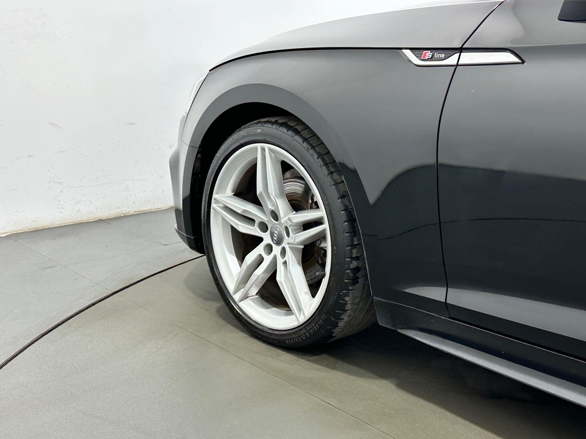 Audi A5 view 52