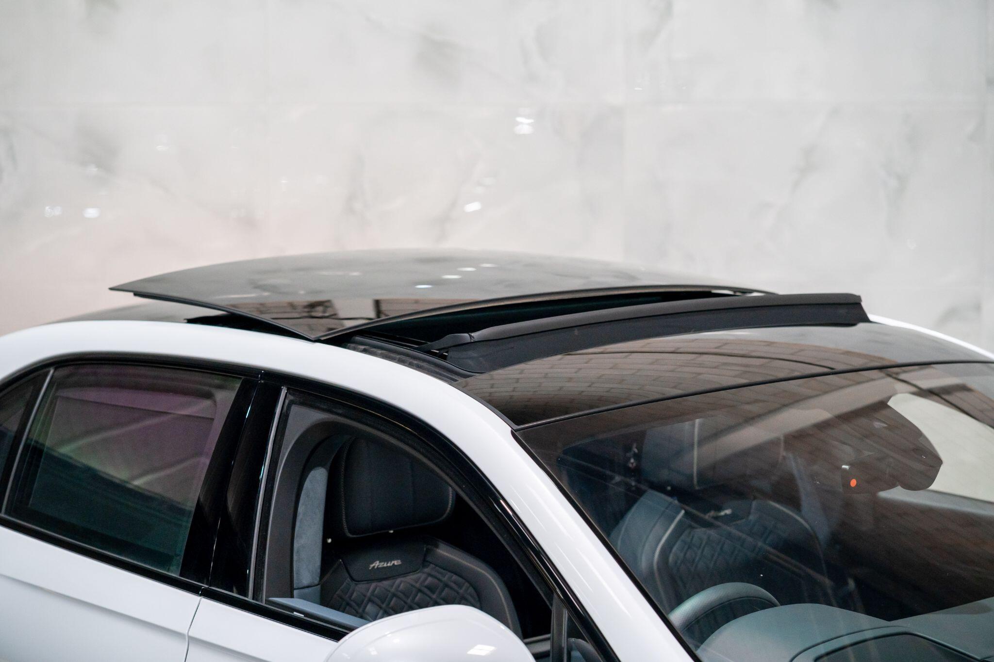 Bentley Flying Spur view 51