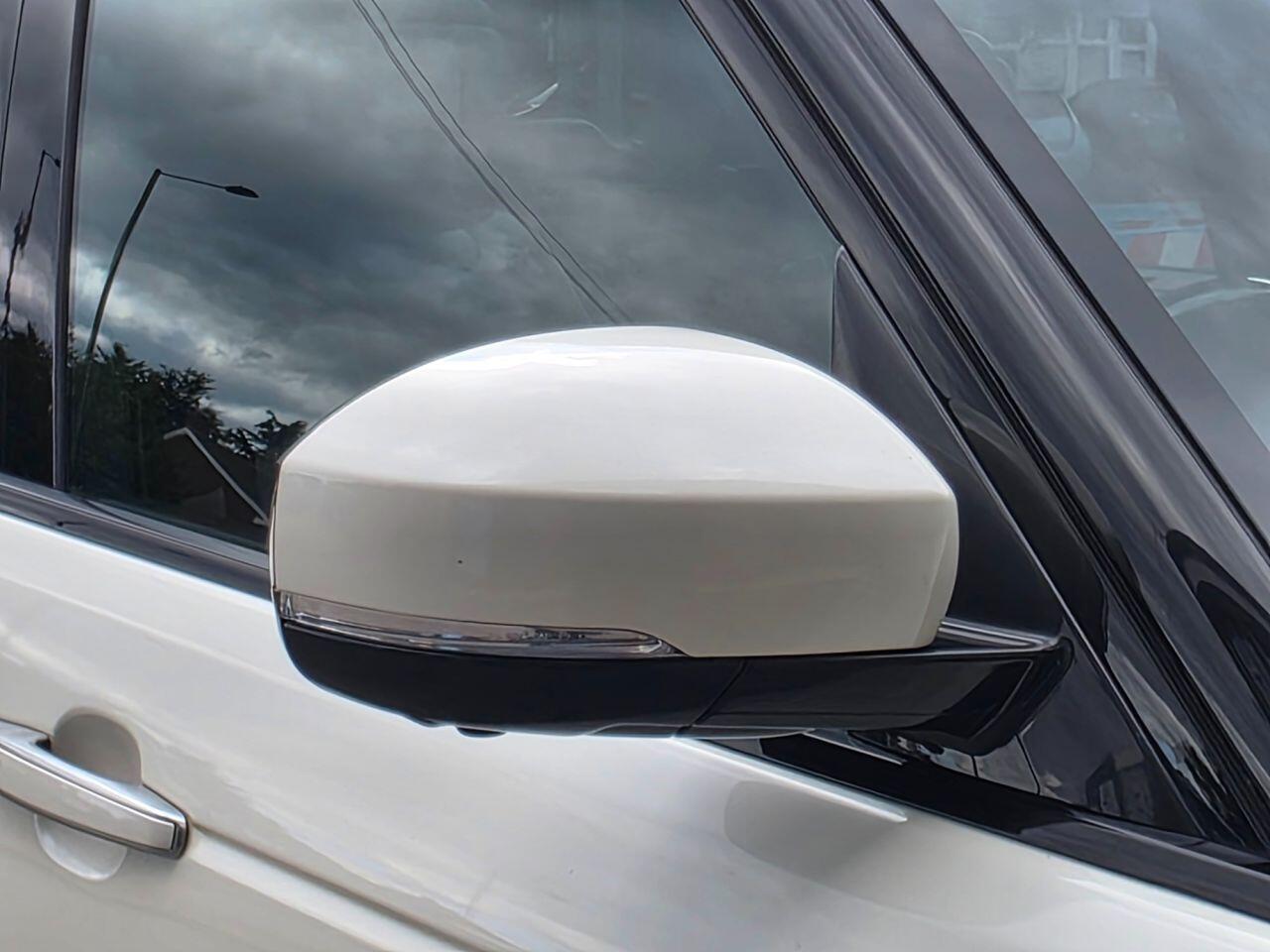 Land Rover Range Rover view 64