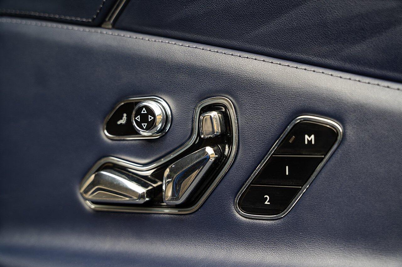 Bentley Flying Spur view 64