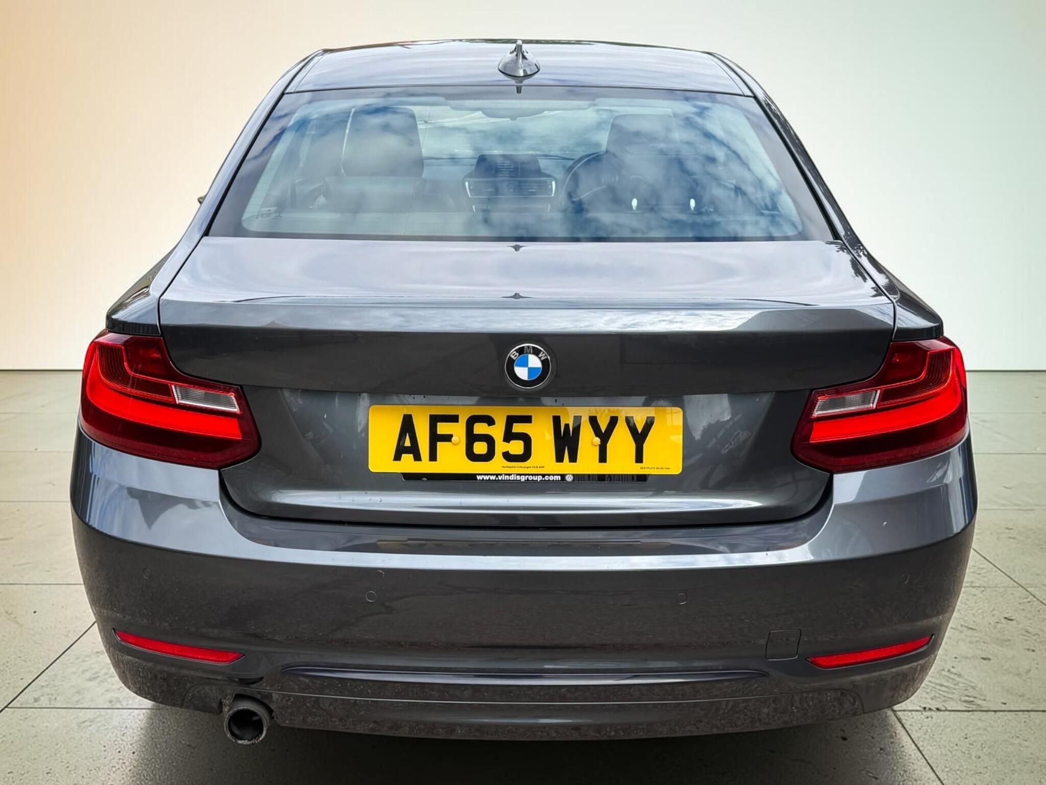 BMW 2 Series view 8