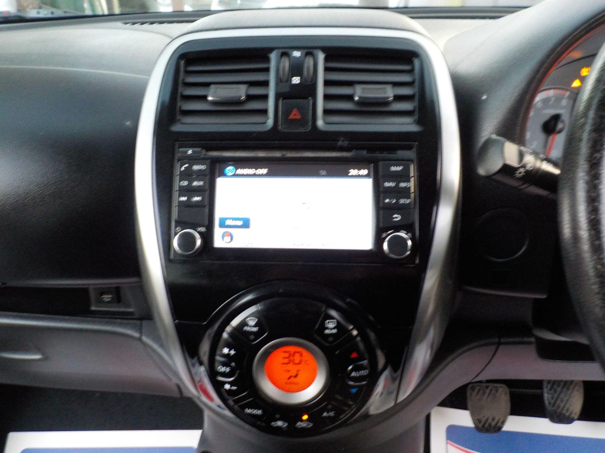 Nissan Micra 1.2 n-tec Euro 6 5dr