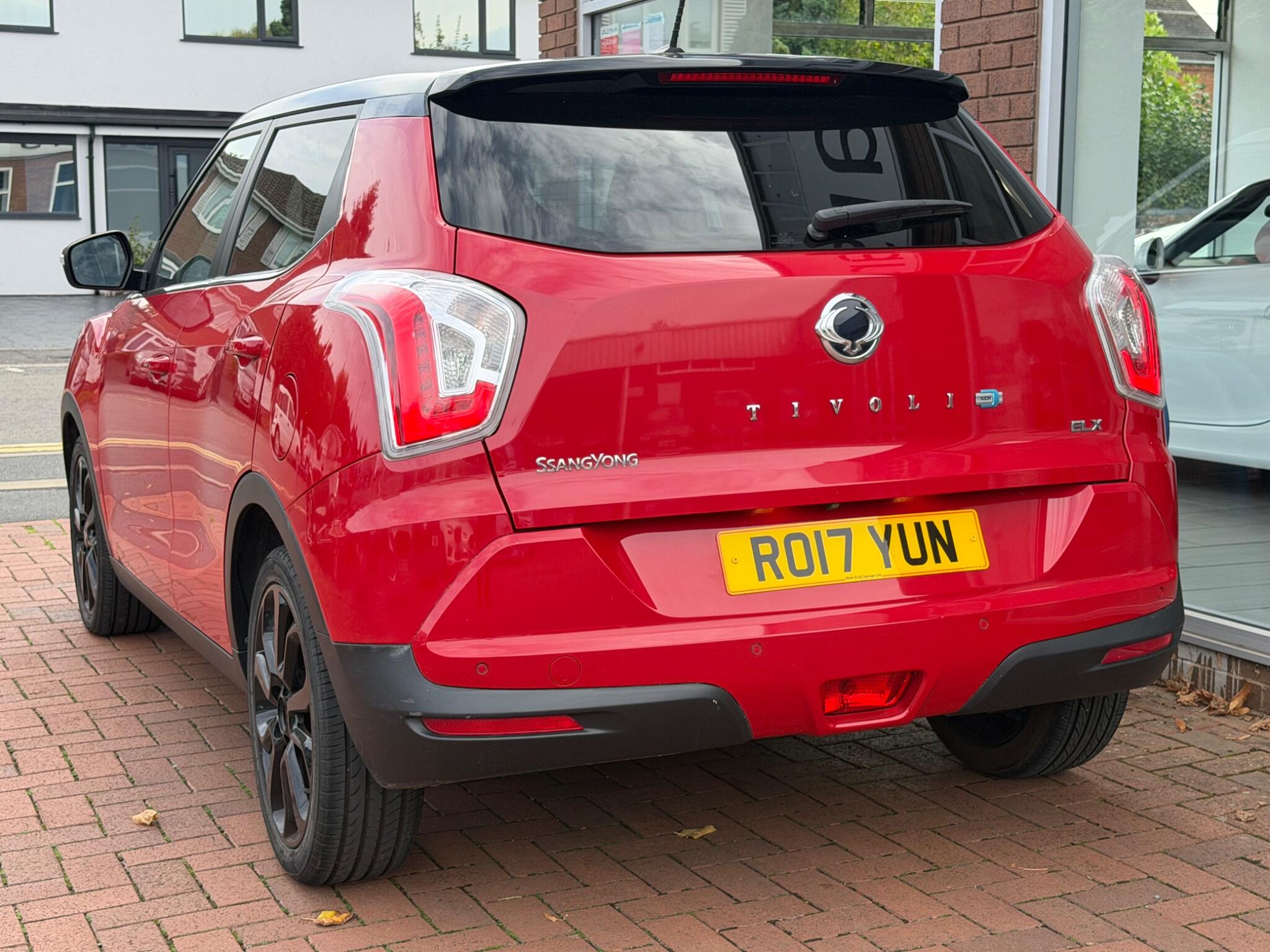 KGM Tivoli view 16