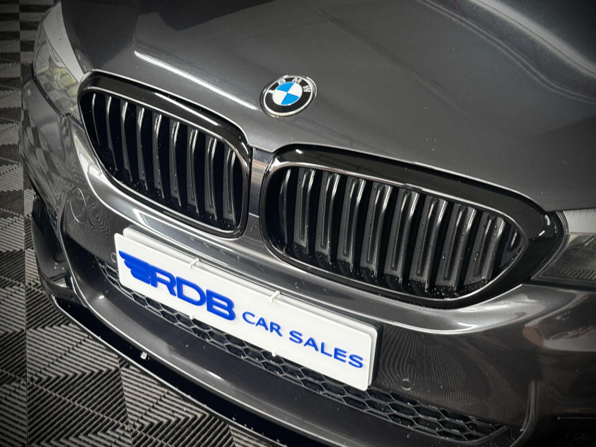 BMW 5 Series view 5