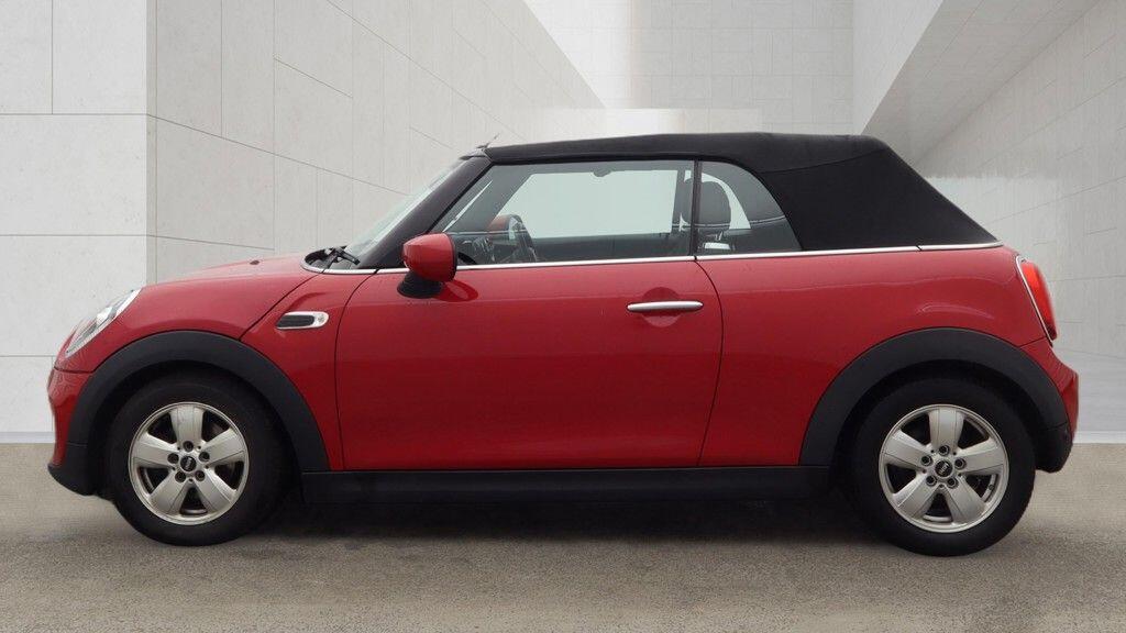 Mini Convertible view 12