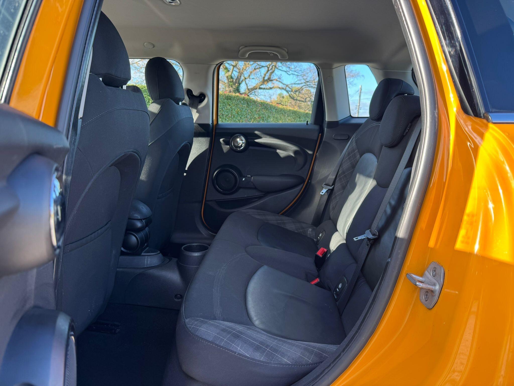 2018 MINI Hatch 1.5 Cooper Steptronic Euro 6 (s/s) 5dr • 107,132 miles image 23