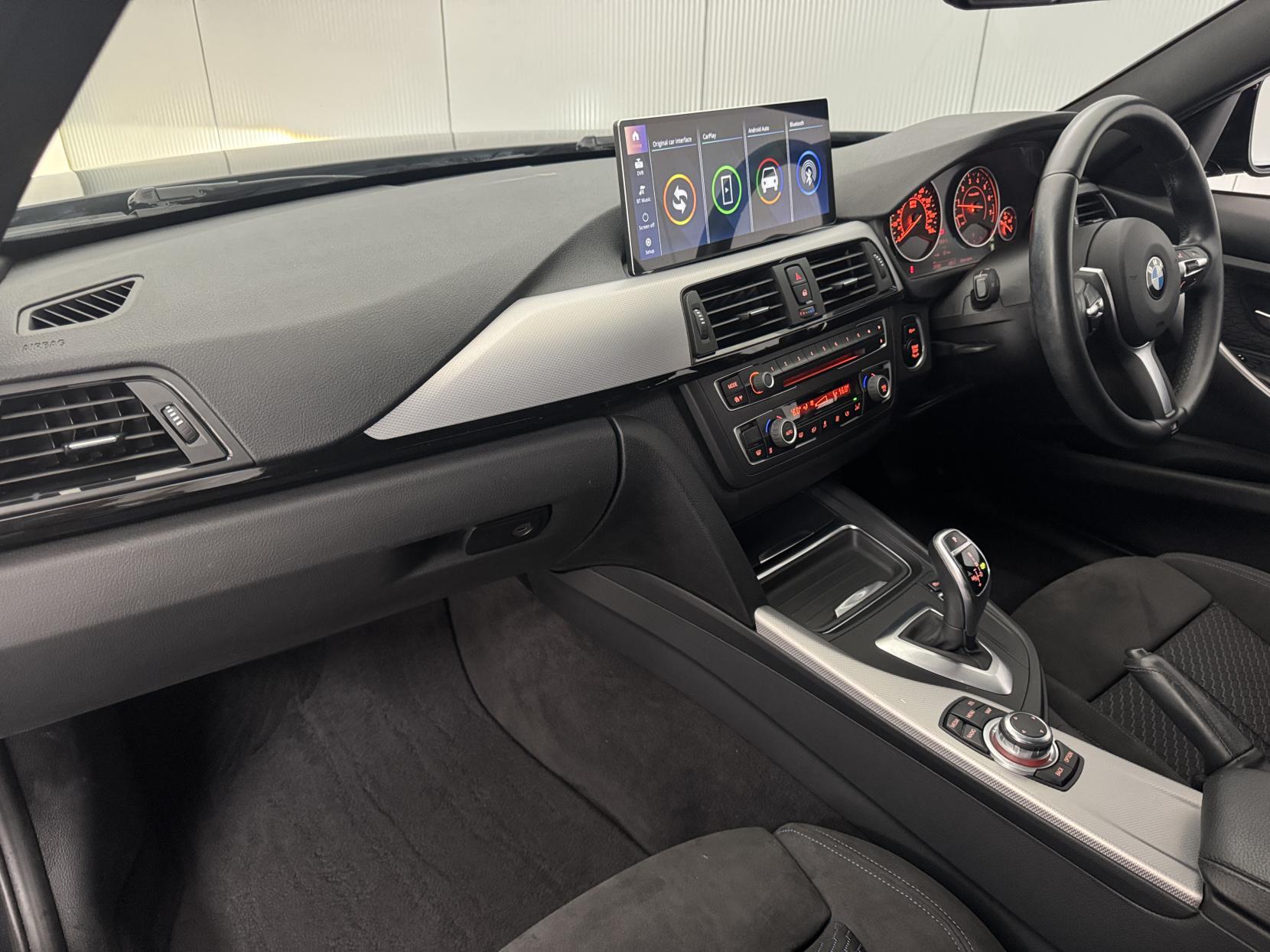 BMW 3 Series view 58