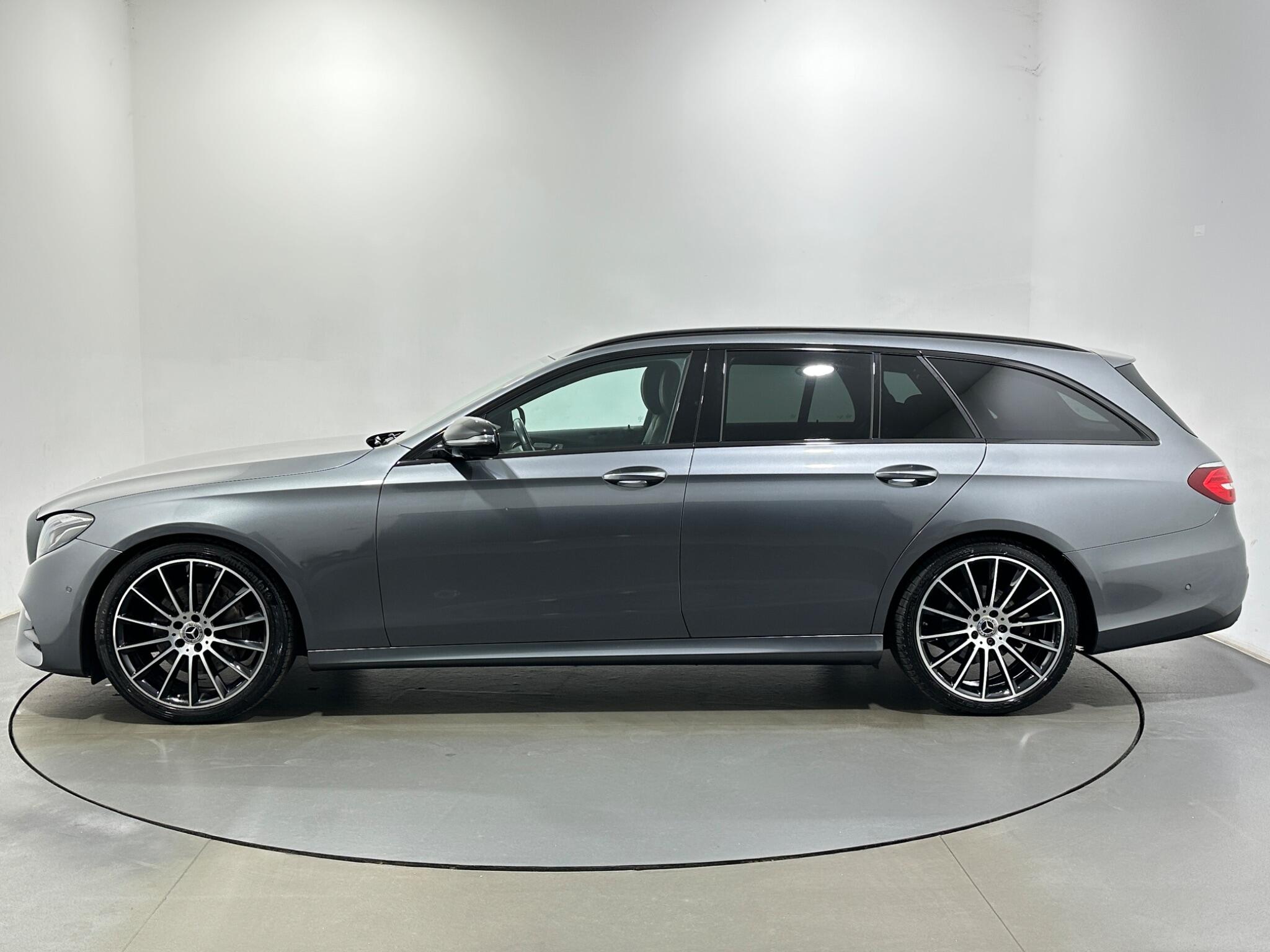 Mercedes-Benz E Class view 5