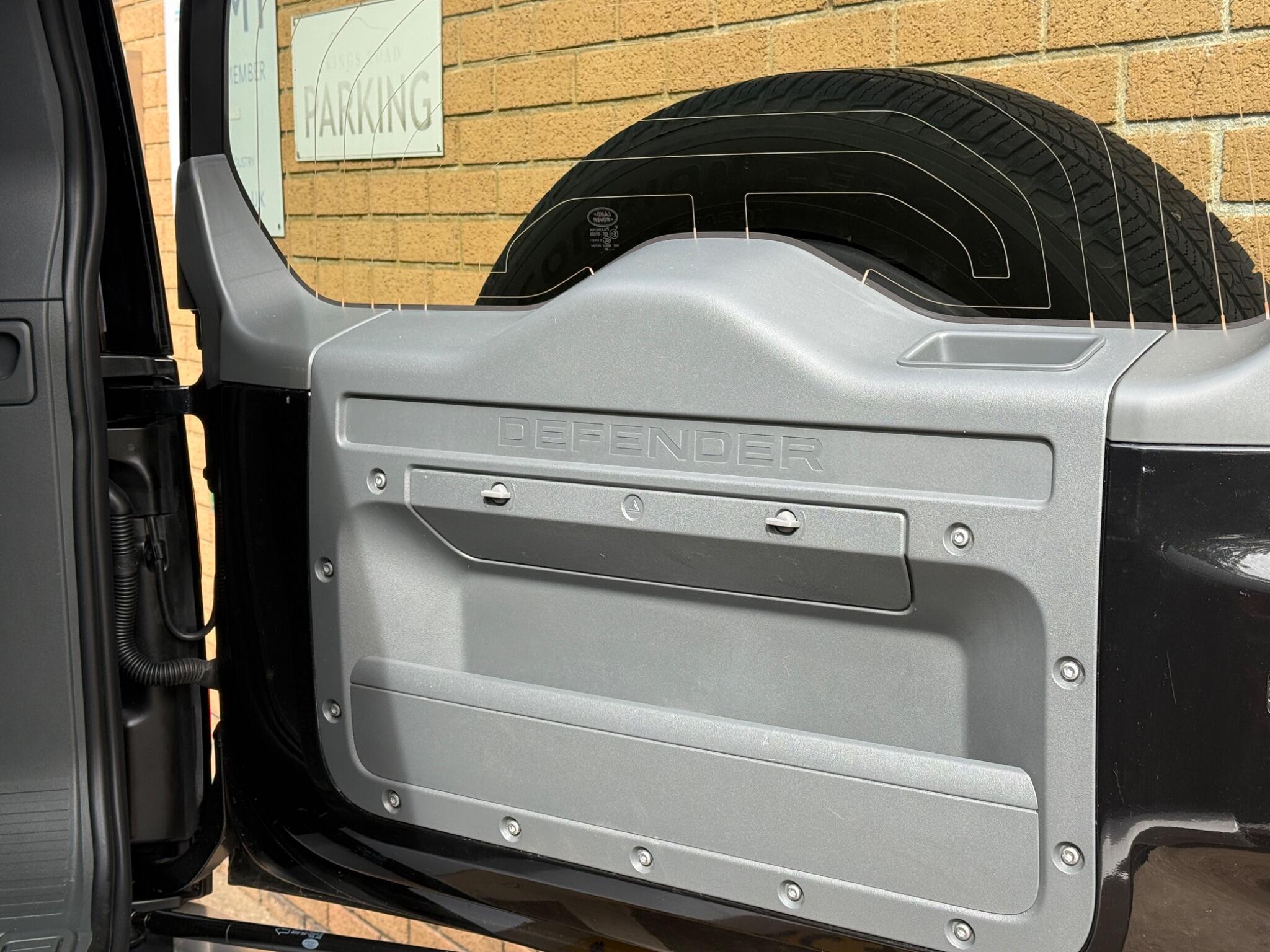 Land Rover Defender view 14