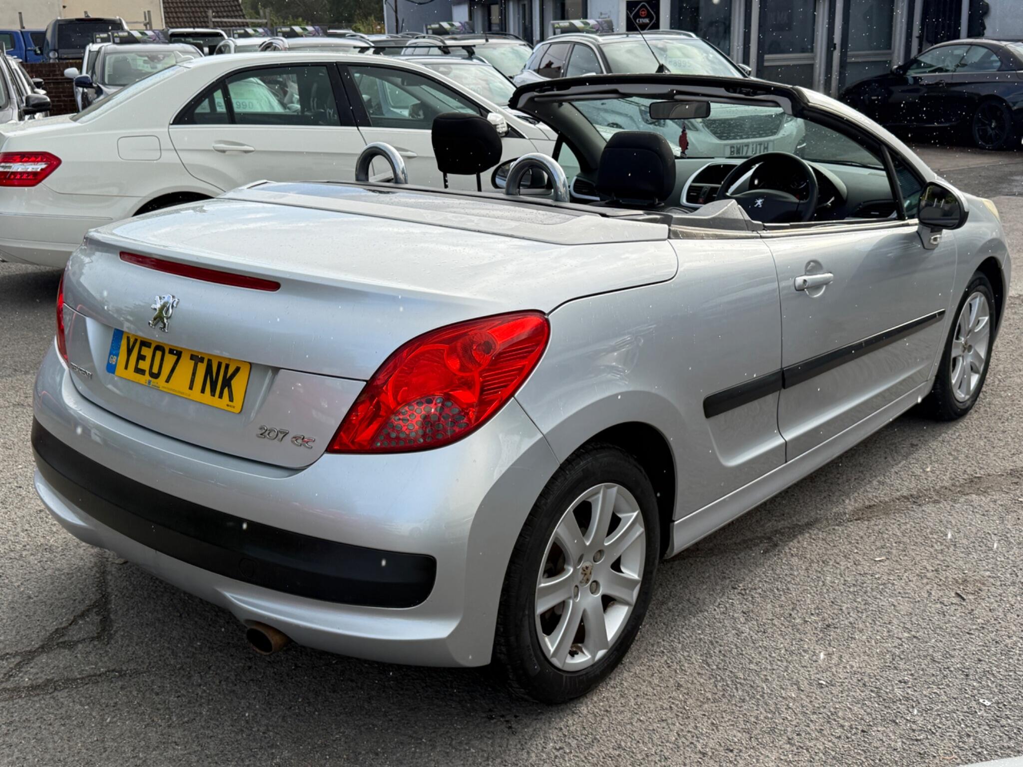 Peugeot 207 CC - Image 12