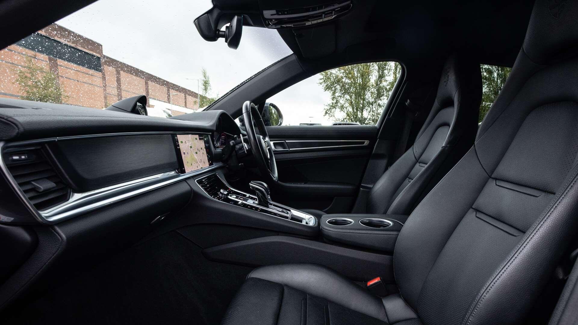 Porsche Panamera view 14