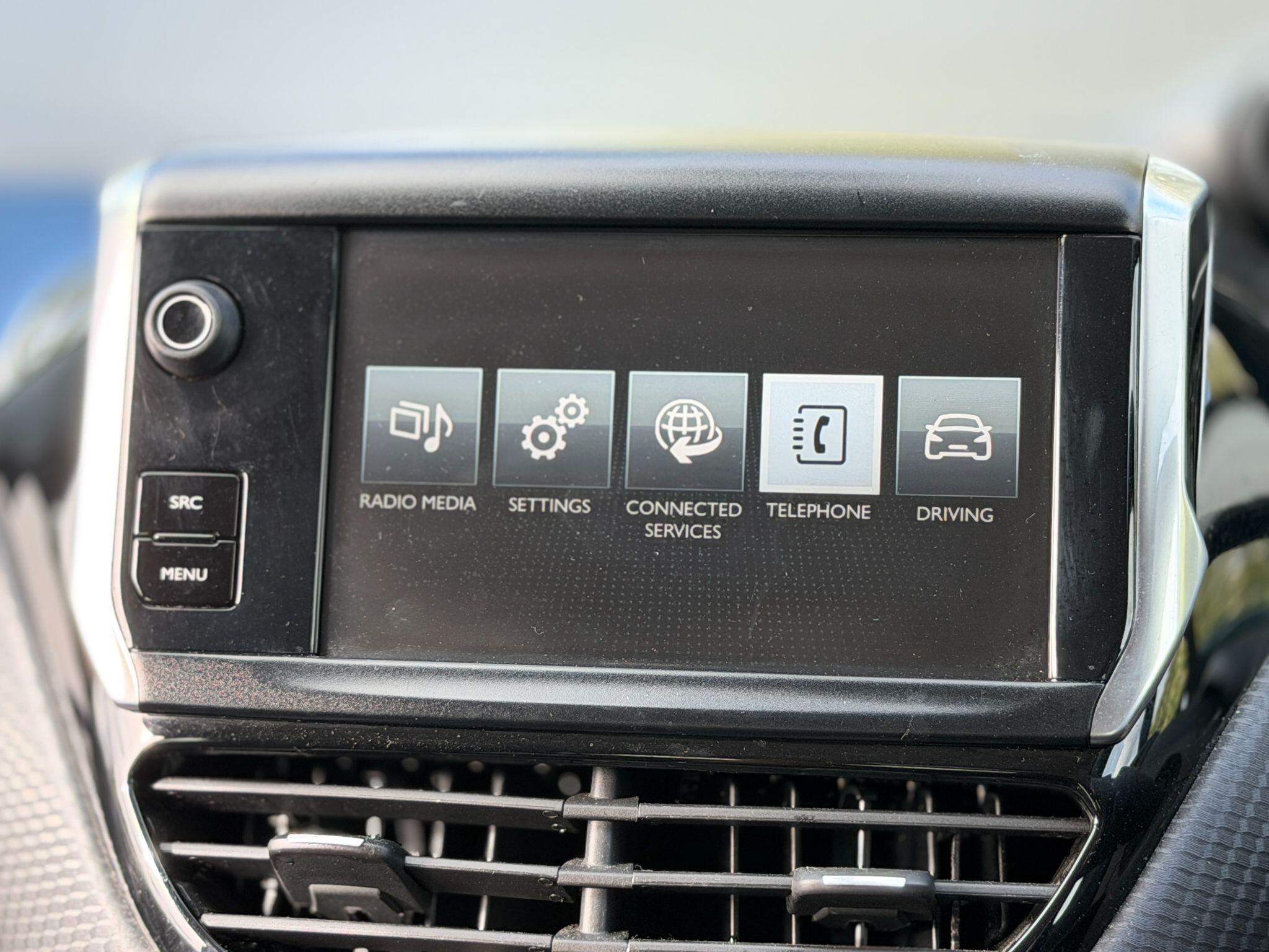 Peugeot 2008 view 45