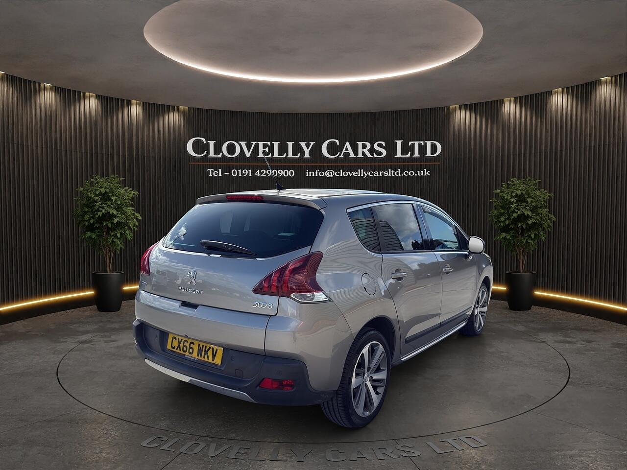 Peugeot 3008 view 4