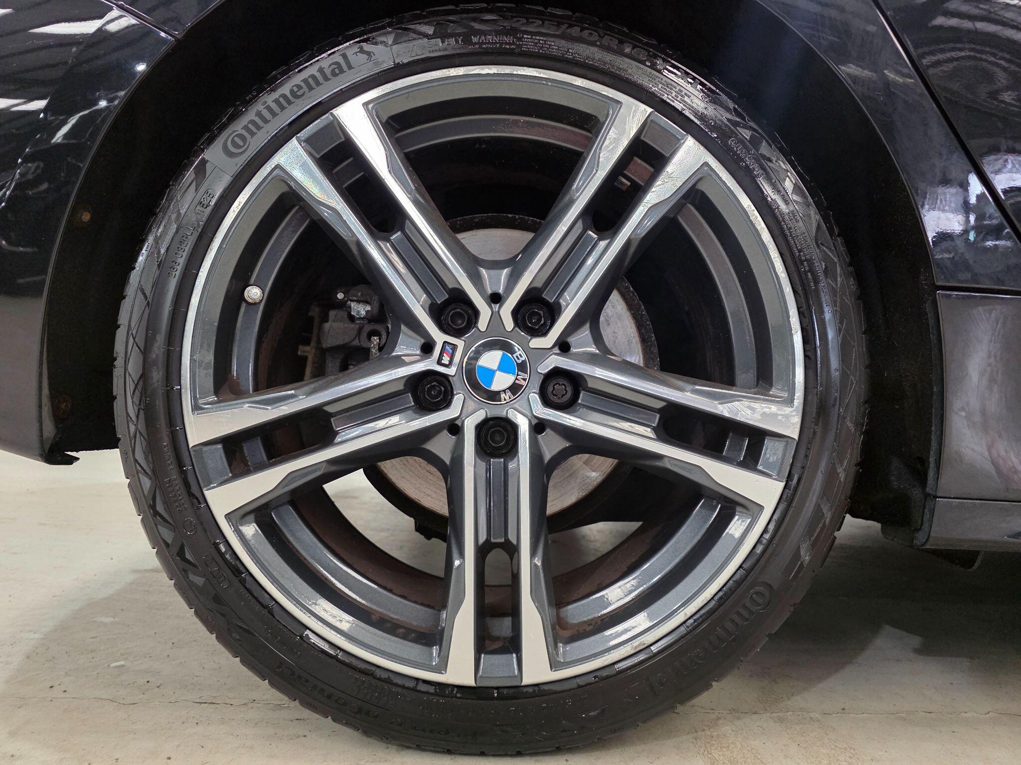 BMW 1 Series view 28