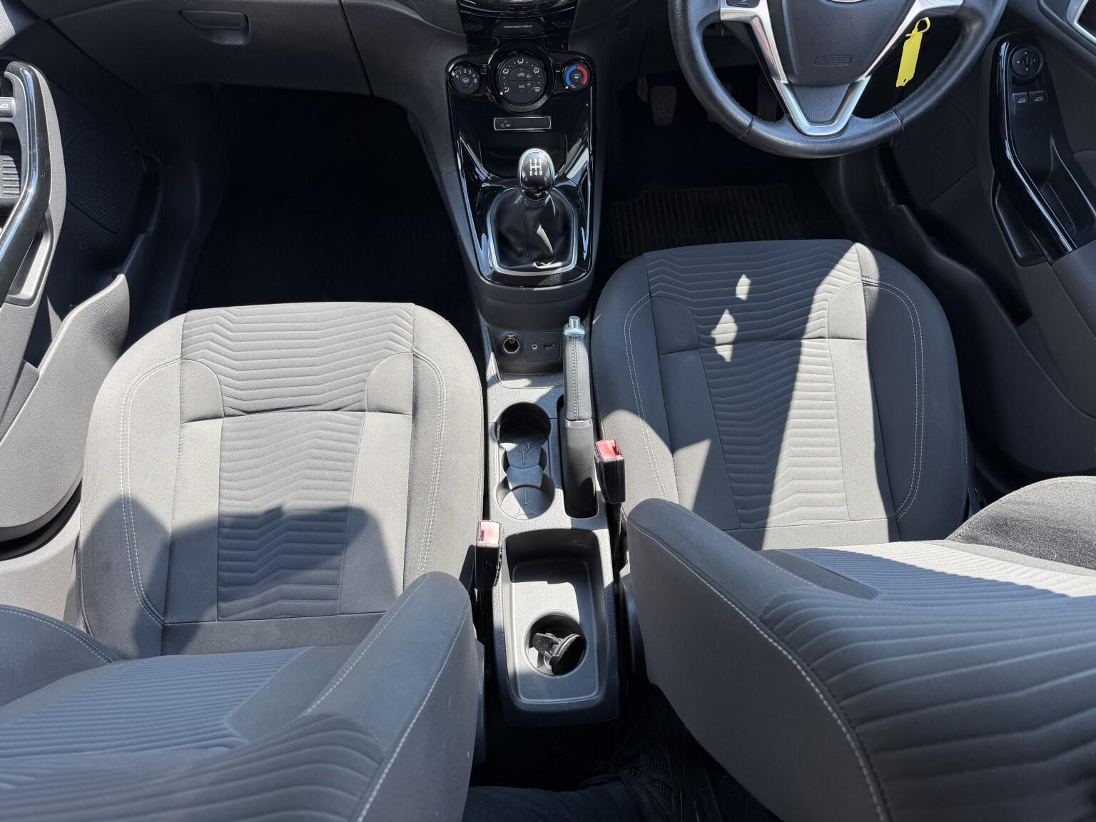 Ford Fiesta view 23
