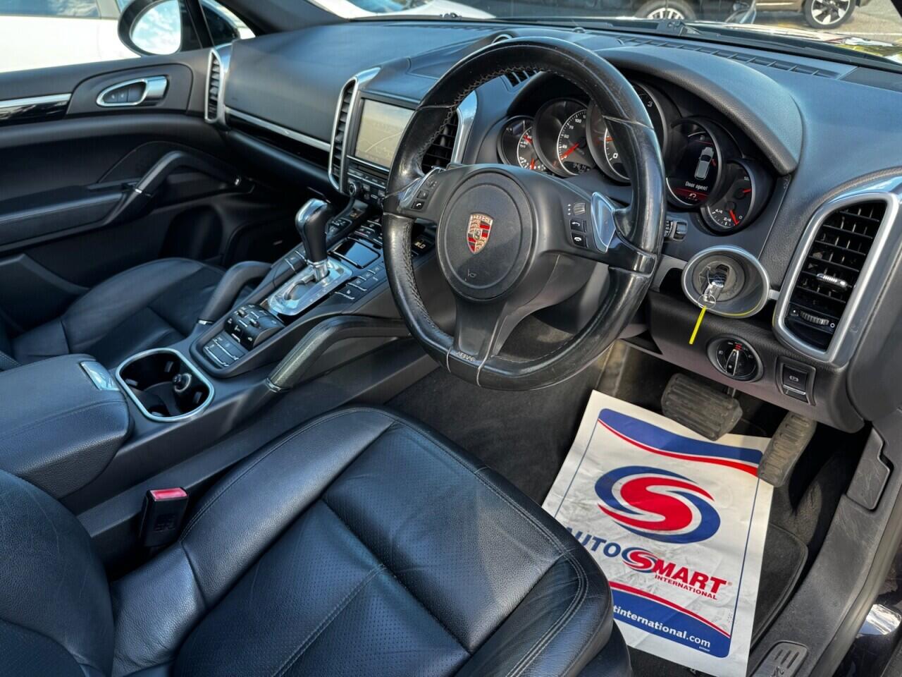 Porsche Cayenne view 42