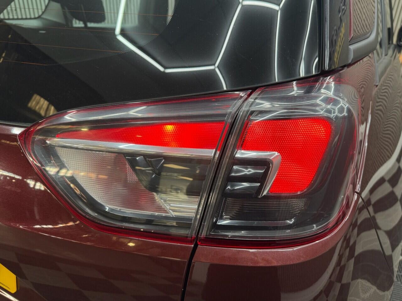Vauxhall Crossland X view 29