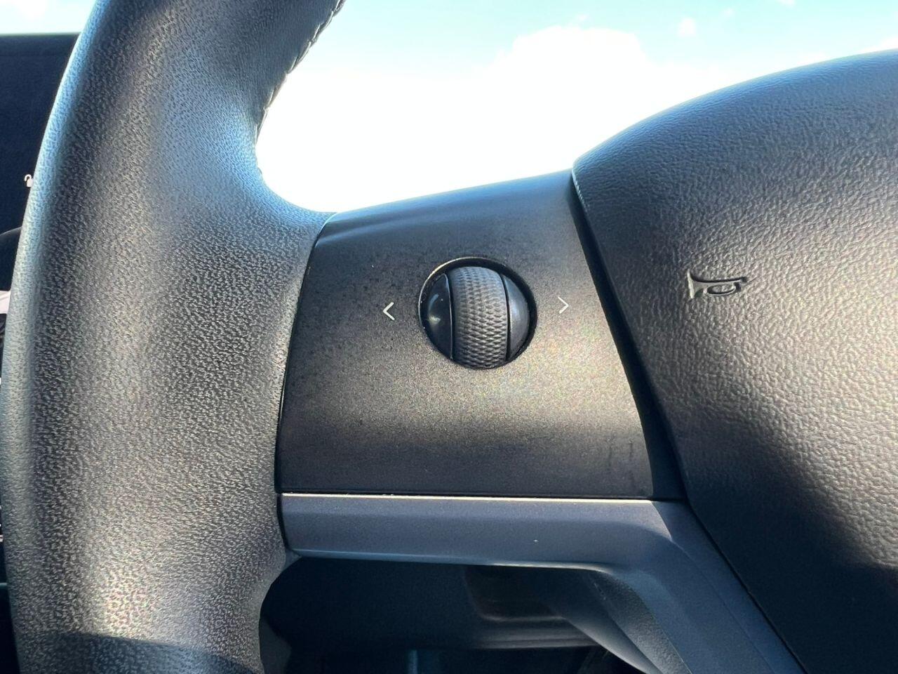 Tesla Model 3 view 30