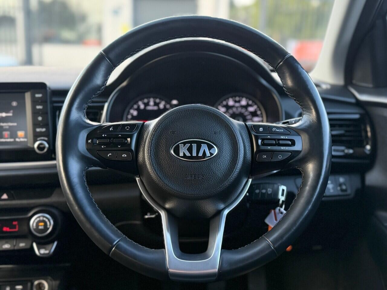 Kia Rio view 18