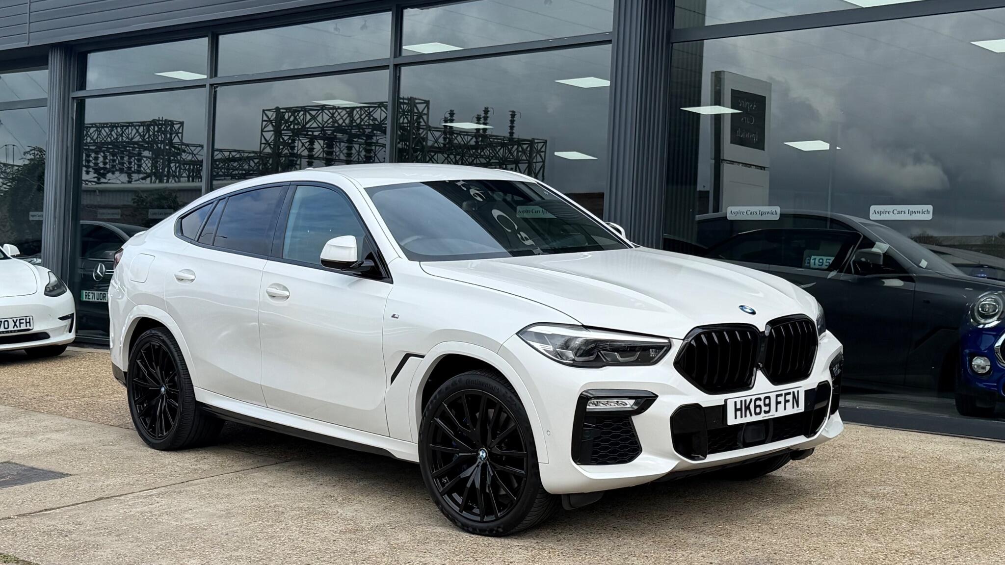 BMW X6 main image