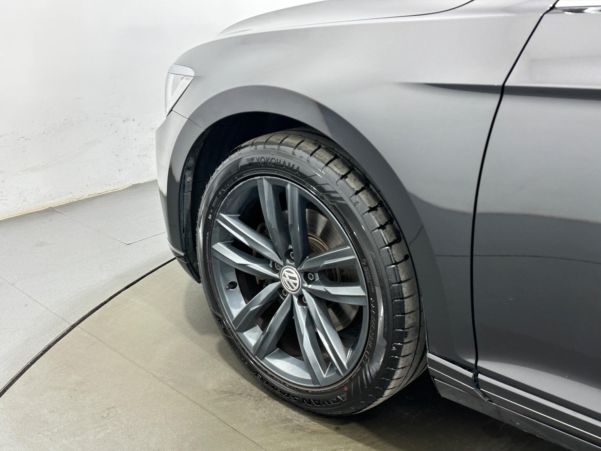 Volkswagen Passat view 50
