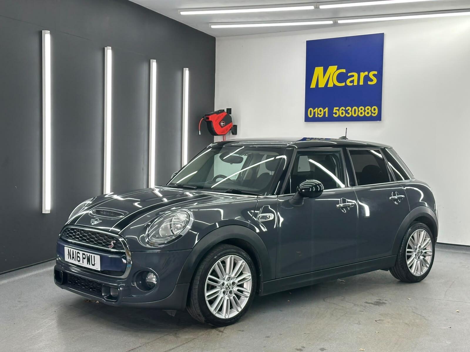 MINI Hatch view 2