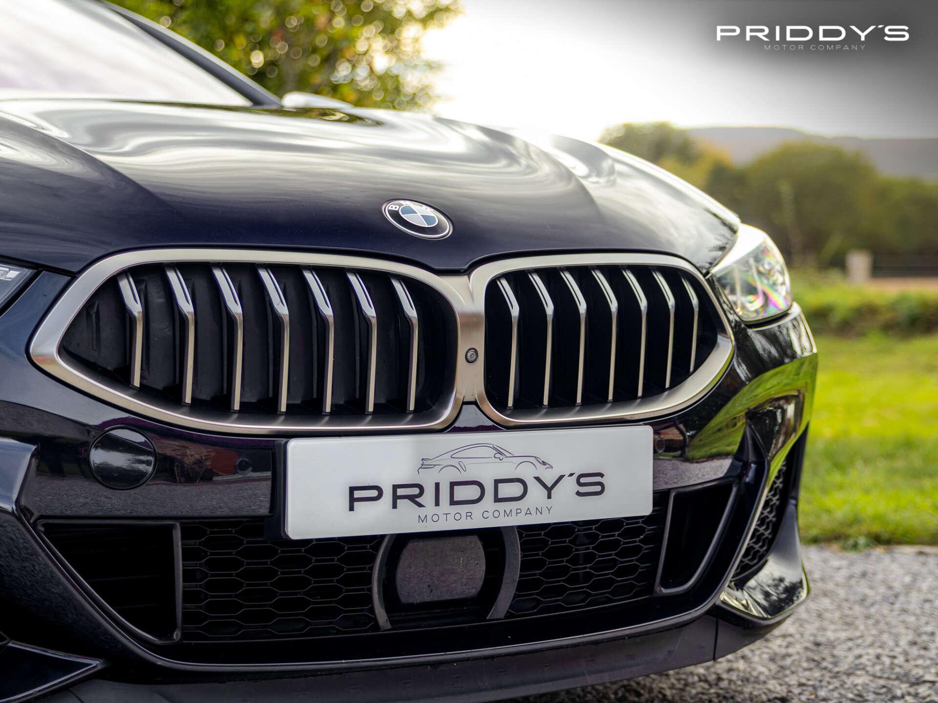 BMW 8 Series view 5