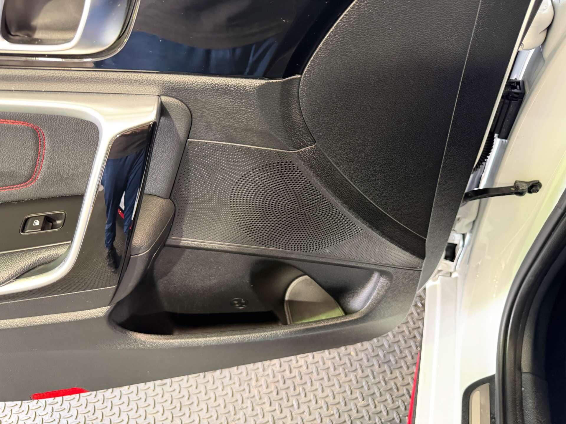 Kia Proceed view 68