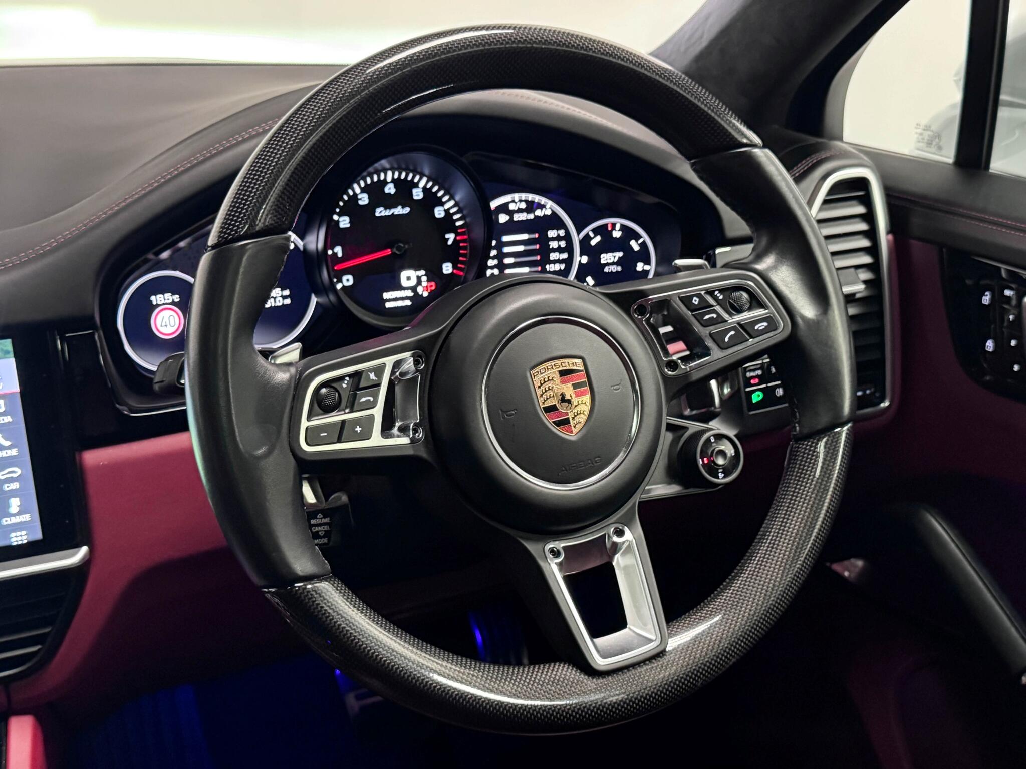 Porsche Cayenne view 35