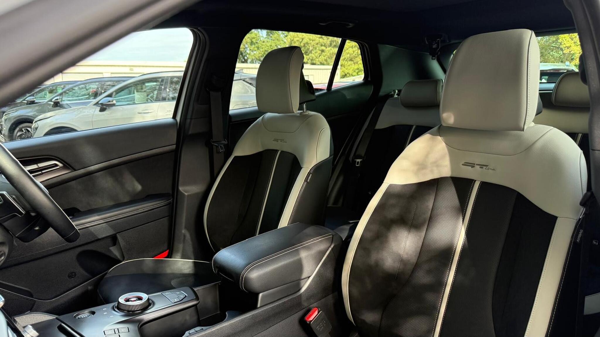 Kia Sportage view 25