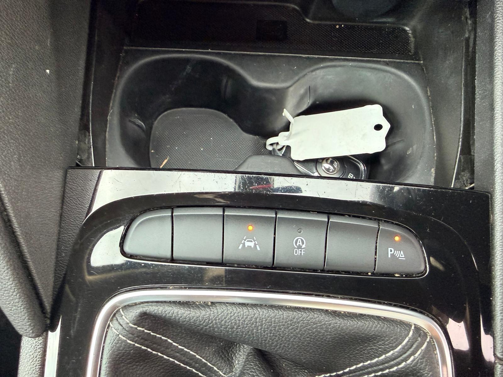 Vauxhall Insignia view 26