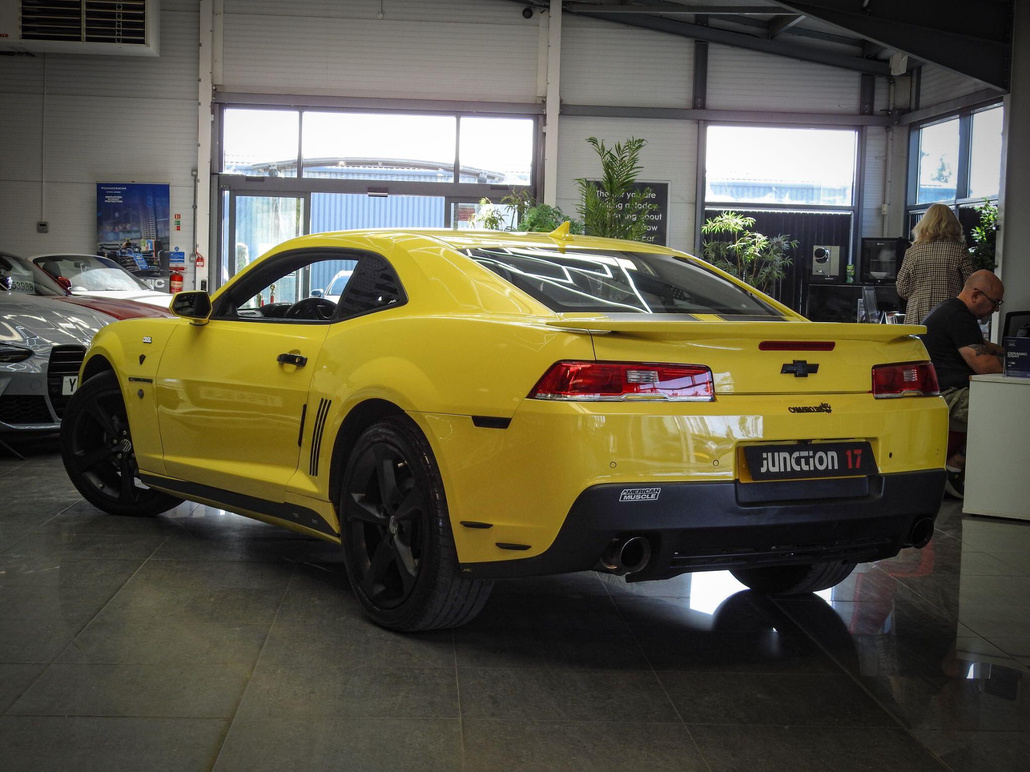 Chevrolet Camaro view 3